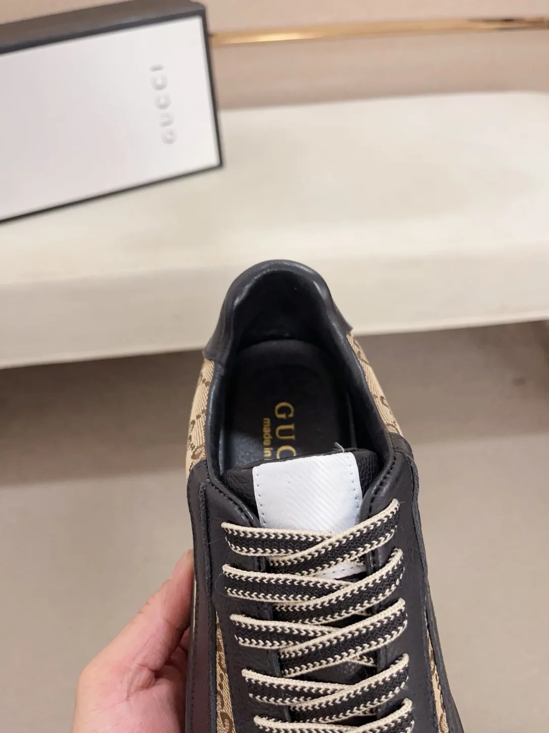 Men's shoes 💰: 420💰 [Gucci] Gucci's latest casual men's shoes, welcome to 1:1 comparison, a popular Hong Kong counter casual shoe, counter quality, support inspection, high-quality workmanship, uppers made of Italian imported calfskin, sheepskin lining insoles original fashion sports outsole, casual fashion, high-end quality, size: 38-44.